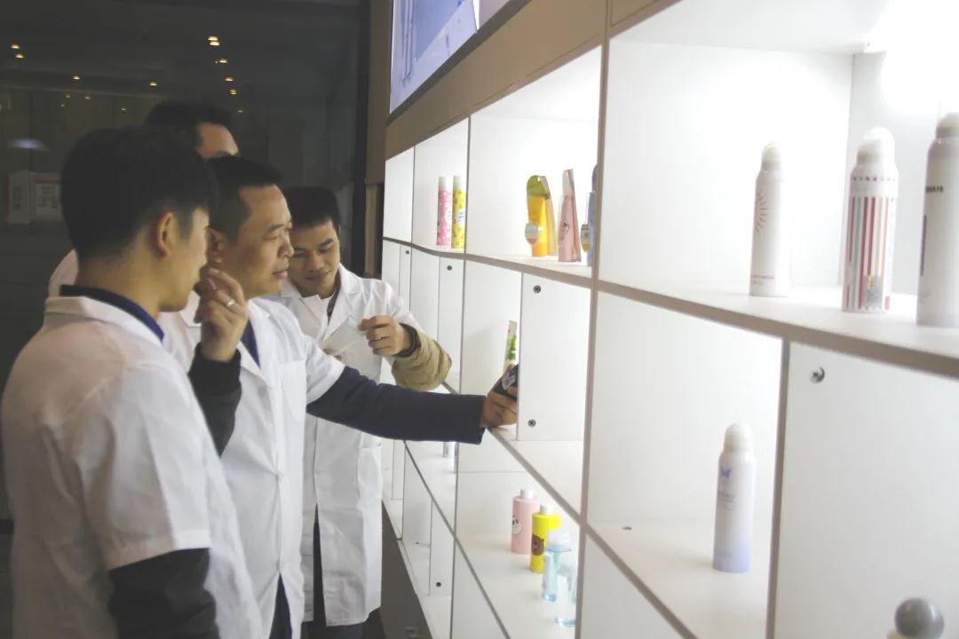 好順科技-專業(yè)汽車養(yǎng)護用品生產商|好順|泰索 好順科技-專業(yè)汽車養(yǎng)護用品生產商|好順|泰索